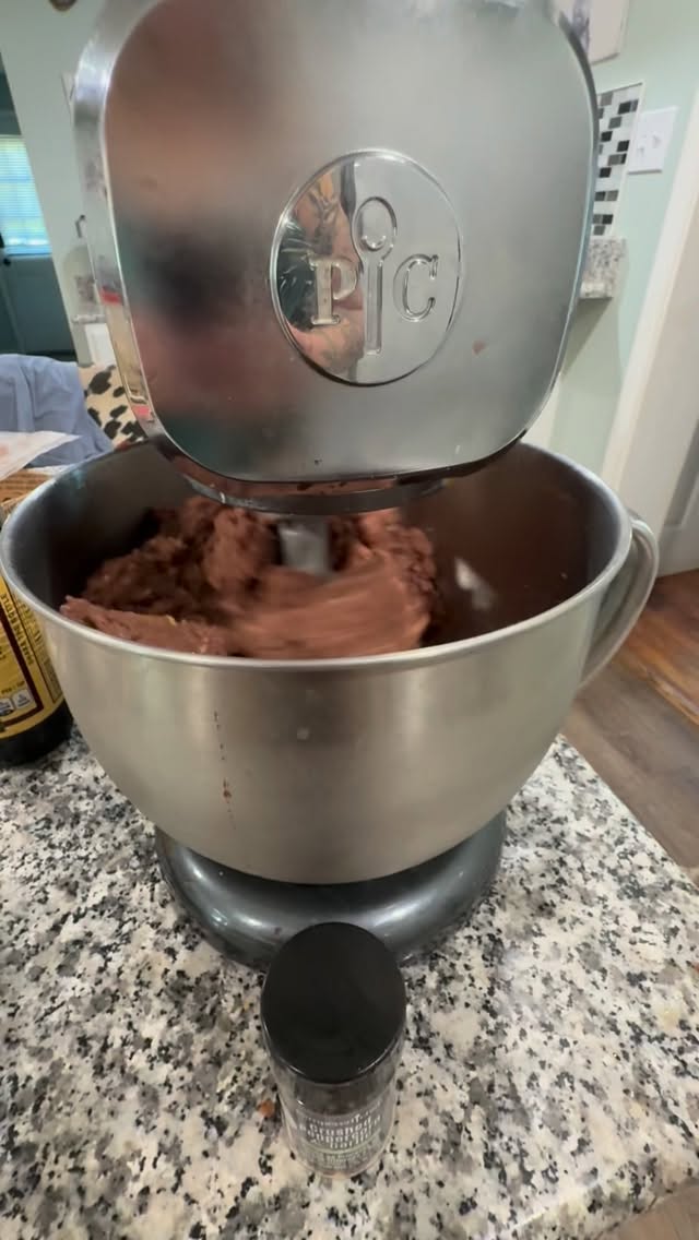 🍔 From Mixer to Griddle… Here’s How I Make Perfect Sliders! 🍔

Today I’m sharing one of my favorite meal prep hacks!

I started by mixing everything together, then used my Pampered Chef Burger Press to make perfectly uniform slider patties in no time. 🙌 No guessing, no uneven burgers—just quick, easy, and ready for the griddle!

These are perfect for:
✨ Family dinners
✨ BBQs
✨ Game day
✨ Freezer meal prep

Watch the video to see how fast these sliders come together! 🎥👇

💬 Question for you…
Do you prefer sliders 🍔 or full-size burgers? Let me know in the comments!

#CookinWithBonnie #PamperedChef #BurgerPress #Sliders #MealPrep FreezerMeals SummerCooking KitchenHacks EasyRecipes GriddleCooking